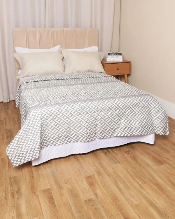 Colcha Casal Com Viés 180cmx215cm Arte & Cazza Estampada Cinza UN