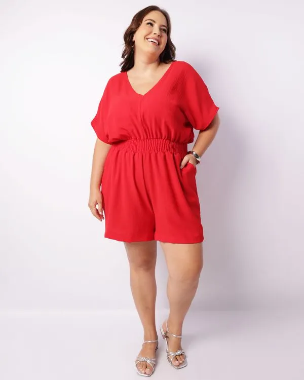 Macaquinho Plus Size Feminino Curto Com Bolsos Vermelho G1