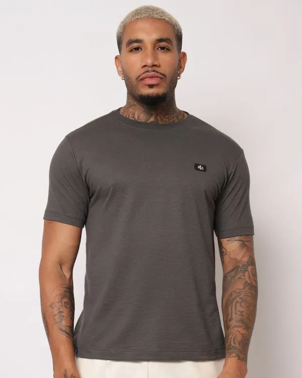 Camiseta Masculina Texturizada Aplique Frontal Manga Curta Cinza GG
