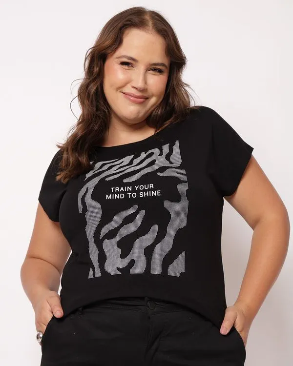 Blusa Plus Size Feminina Estampa Frontal Manga Curta Preta G2