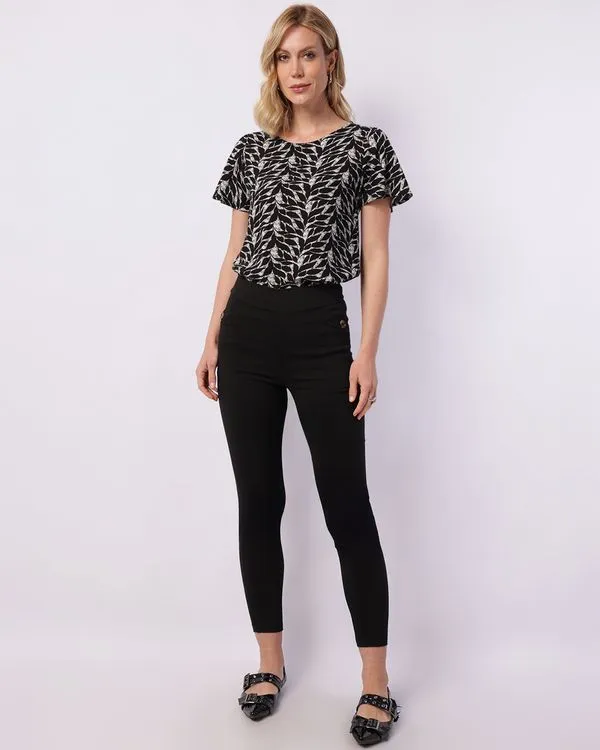 Calça Feminina Bengaline com Bolsos Botões Preta G