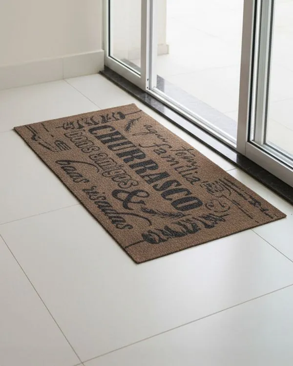 Tapete 40cm x 60cm Estampa Churrasco Antiderrapante Marrom UN
