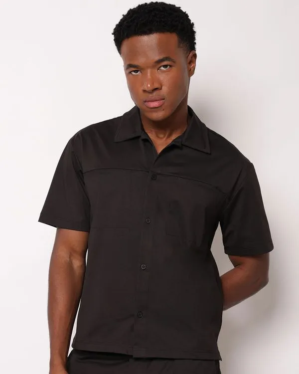 Camisa Masculina Bolsos Frontais Discretos Preta P