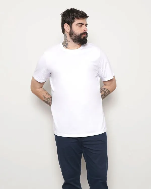 ​Camiseta Plus Size Masculina Básica Premium Branca G2