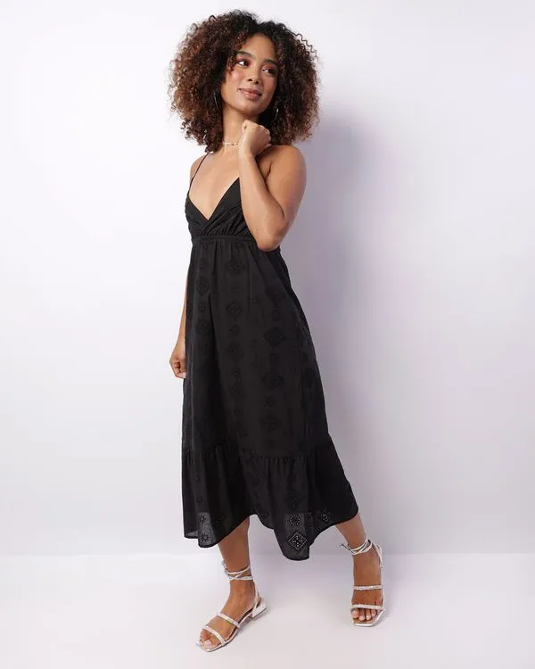 Vestido Feminino Midi Berry & Co. Alcinha Bordado Laise Preto G