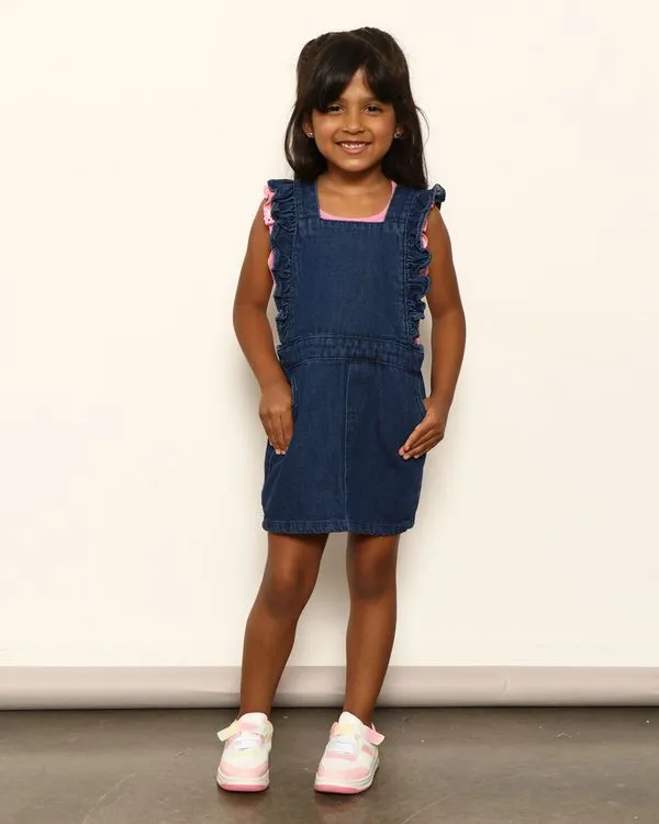 Salopete Jeans Infantil Curta com Babados Azul Escuro 6