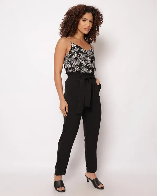 Calça Feminina Reta Berry & Co. com Bolsos e Amarração Preta P