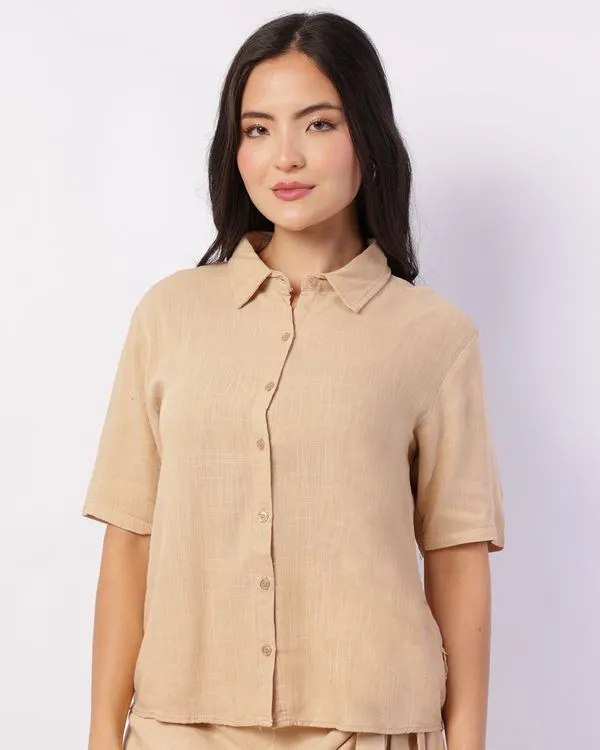Camisa Feminina Berry & Co. Viscolinho Manga Curta Bege G