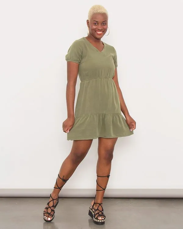 Vestido Feminino Gola V Manga Curta Verde UN