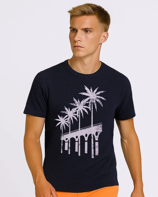 Camiseta Masculina Texturizada com Estampa Marinho P