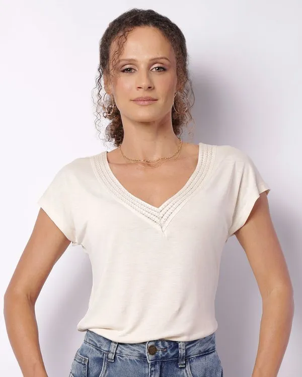 Blusa Feminina Manga Japonesa Gola V Bege P