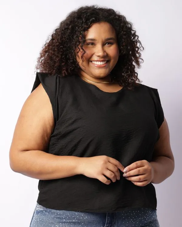 Blusa Plus Size Feminina Viscose Lisa Manga Curta Preta G2