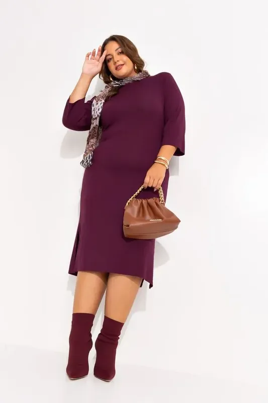 Vestido Longuete em Malha De Viscose com Gola E Fenda Vinho XLG