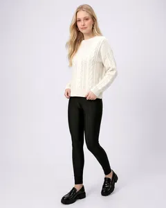 Calça Legging Feminina Com Recortes Preta M