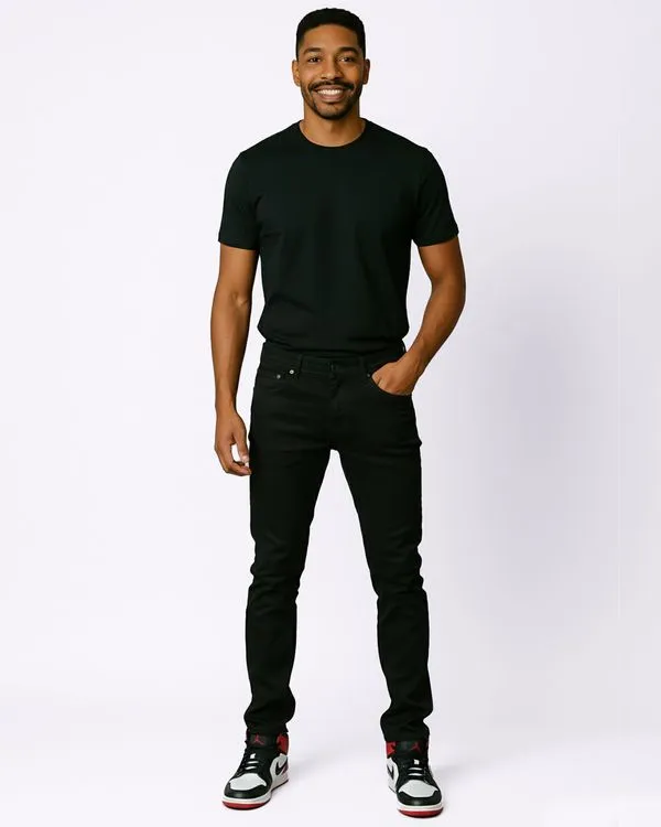 Calça Jeans Masculina Reta com Bolsos Embutidos Preta 38