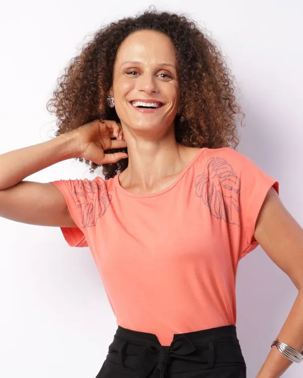 Blusa Feminina Manga Curta Viscose Estampa Texturizada Laranja G