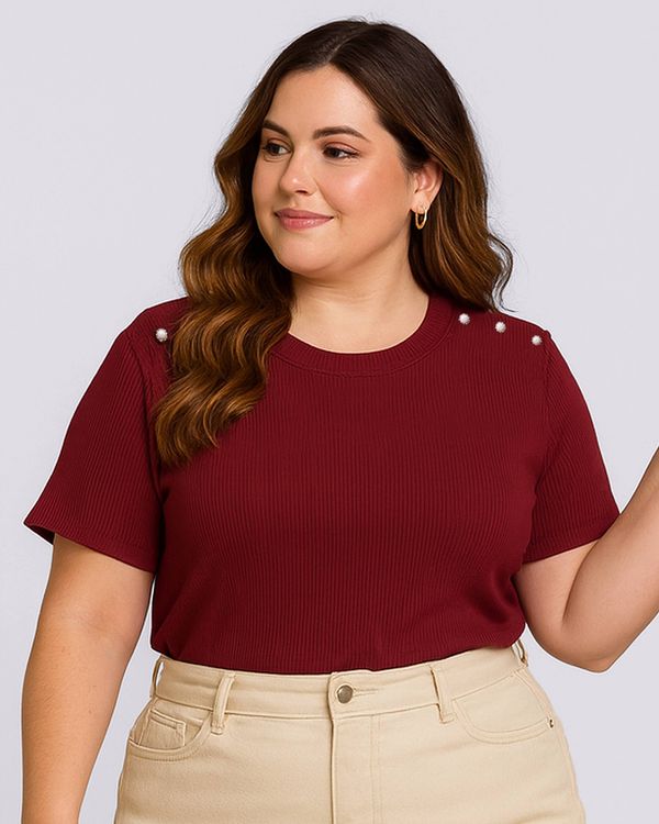 Blusa Plus Size Feminina Canelada Pérolas Manga Curta Vinho G2