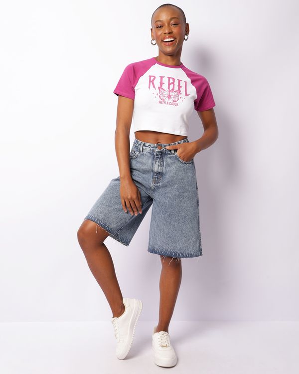 Bermuda Jeans Feminina Marmorizada Barra Desfiada Azul 44