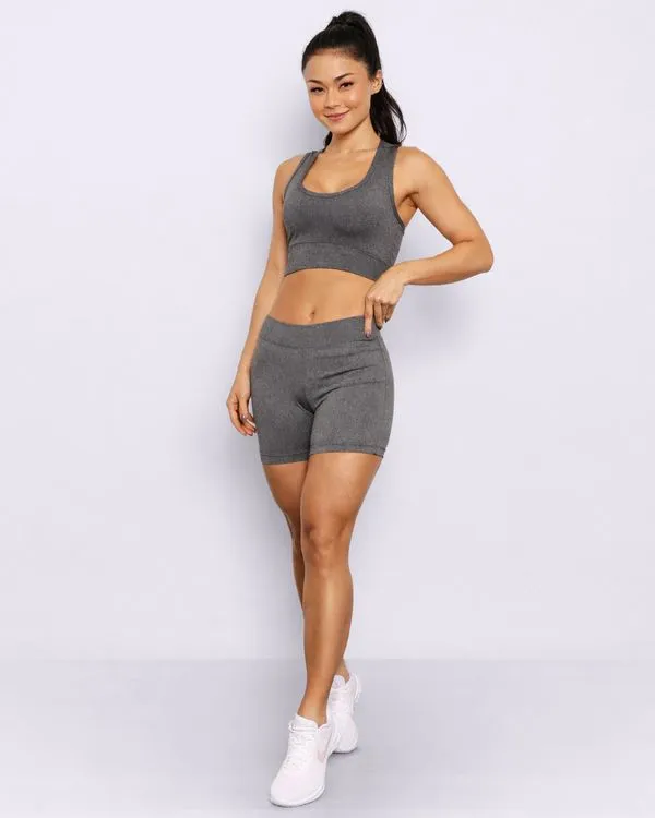 Bermuda Feminina Fitness Suplex Curta Cinza GG