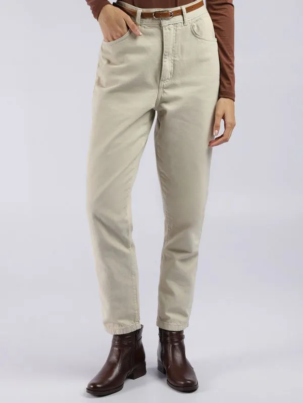 Calça Sarja Mom Com Cinto Feminina BEGE 46