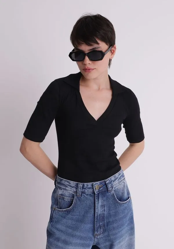 Body manga curta gola polo Preto M