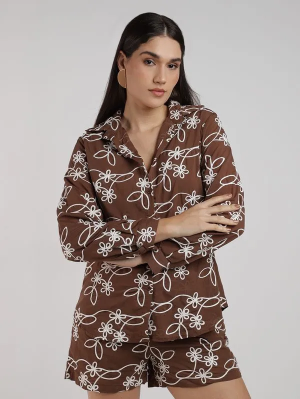 Camisa Textura Flores Eagle Rock Feminina MARROM P