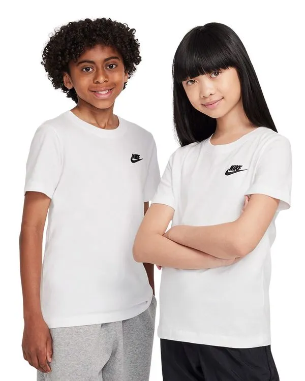 Camiseta Nike Sportswear Futura Infantil - 10 à 12 anos