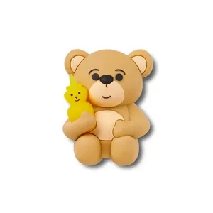 Jibbitz Bear Hugging Honey Unissex - ÚNICO