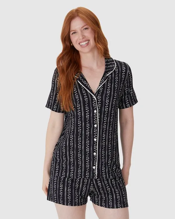 Pijama Curto Feminino Americano Estampa Corrida Digital Em Viscose Stretch Preto - G