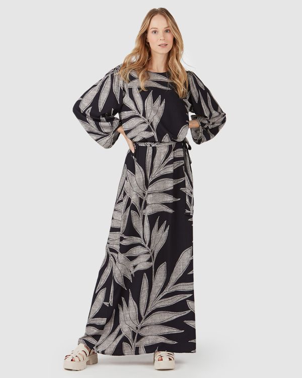 Vestido Longo Feminino Folhas Com Faixa Em Viscose Preto - PP