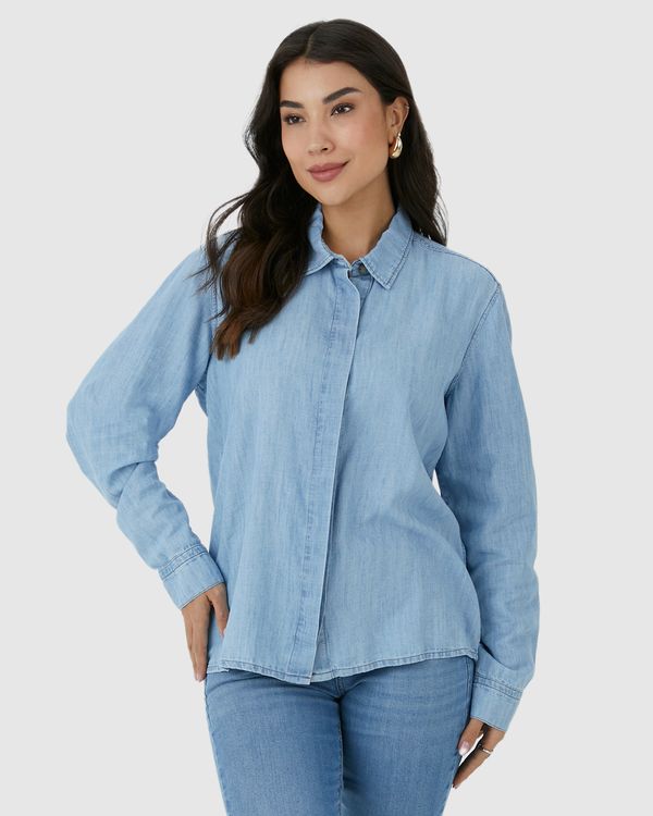 Camisa Feminina Tradicional Abertura Botões Internos Em Jeans Leve Azul - P