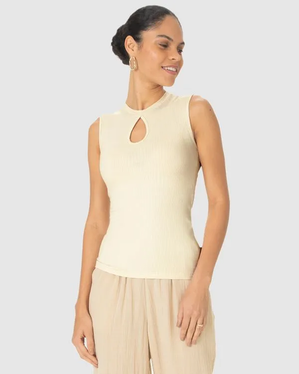 Regata Justa Feminina Decote Detalhe Vazado Em Malha Viscose Canelada Off White - M