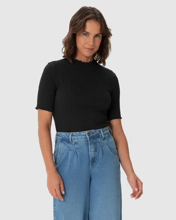 Blusa Feminina Gola Alta Manga Curta Em Jacquard Texturizado Preto - GG