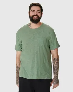Camiseta Masculina Plus Size Bolso Frontal Em Malha Rajada Verde - G2