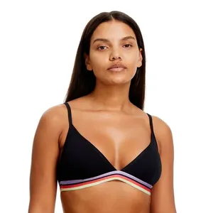 Top Triângulo Pop Preto Preto - P