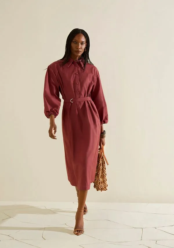 Vestido Morena Rosa Ajustado Gola Clássica Manga Longa Midi Bordo PP