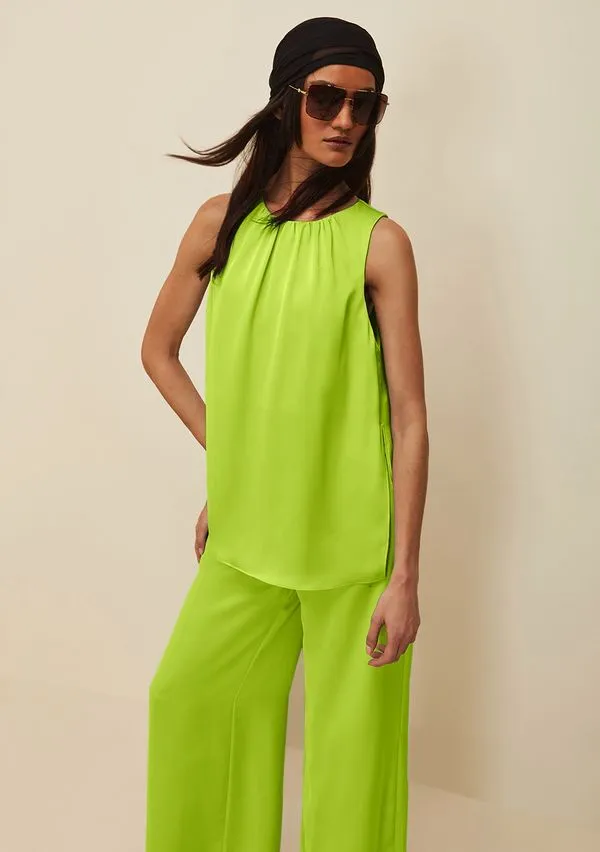 Blusa Morena Rosa Decote Redondo Cava Em V Abertura Lateral Verde Claro GG
