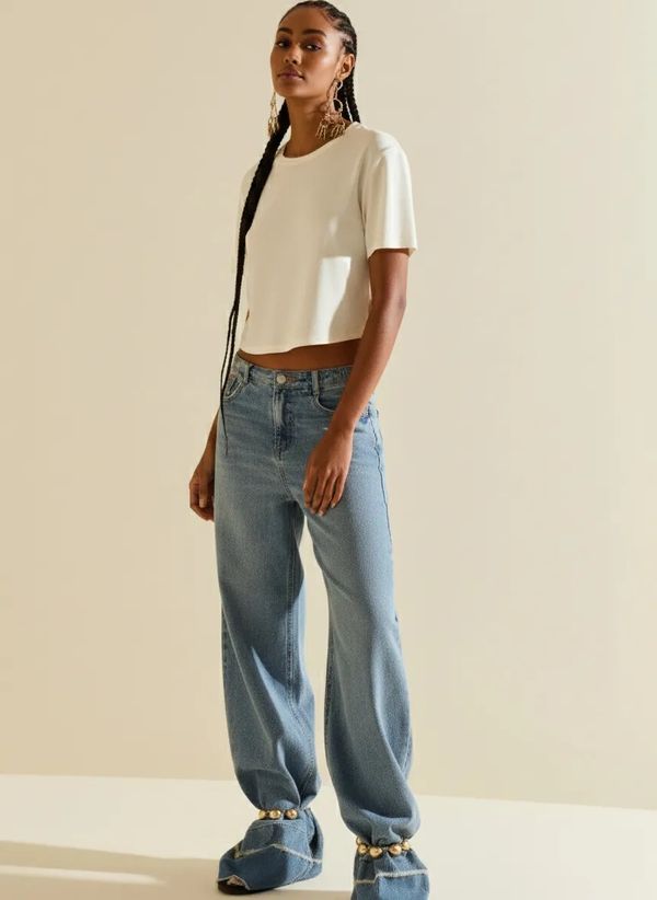 Camiseta Morena Rosa Ajustada Decote Careca Manga Curta Padrão Off White P