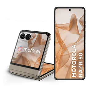 Smartphone Motorola Razr 50 5G 512GB 24GB (12GB RAM + 12GB RAM Boost) Tela dobrável 6,9" pOLED e externa 3,6” Moto AI camera IPX8 - Vanilla - Vegan Leather