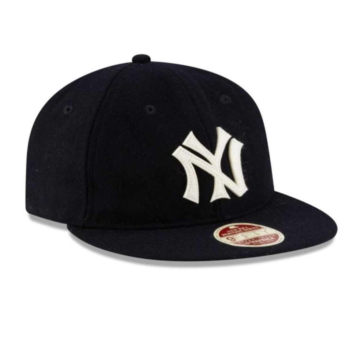 Boné New Era 9FIFTY Retro Crown New York Yankees MLB Preto Preto UNI