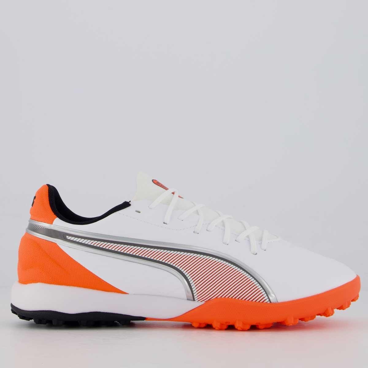 Chuteira Puma King Match TT Society Branca e Laranja