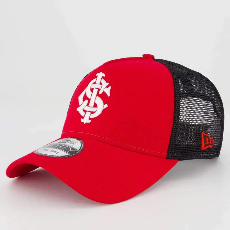 Boné New Era Internacional 940 Trucker Vermelho e Preto