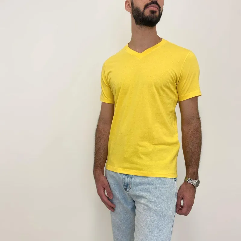 Camiseta Gola V Masculina