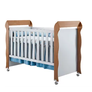 Berço / Mini Cama em MDF com Rodízios, Grade Fixa - Carolina Móveis Mirelle Amadeirado