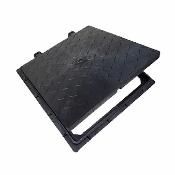 Tampão Articulado Polipropileno com Aro Preto Odem Tampão Articulado Polipropileno com Aro Preto 60x60cm Odem