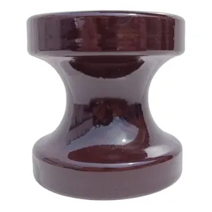 Isolador Porcelana Tipo Pimentão A.Santos Isolador Porcelana Tipo Roldana 67X72mm