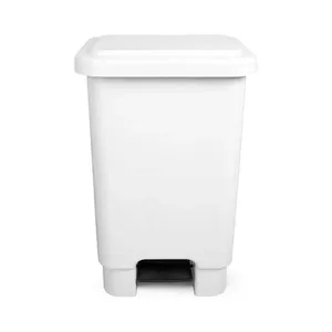 Lixeira com Pedal Branca 25L Lar Plásticos