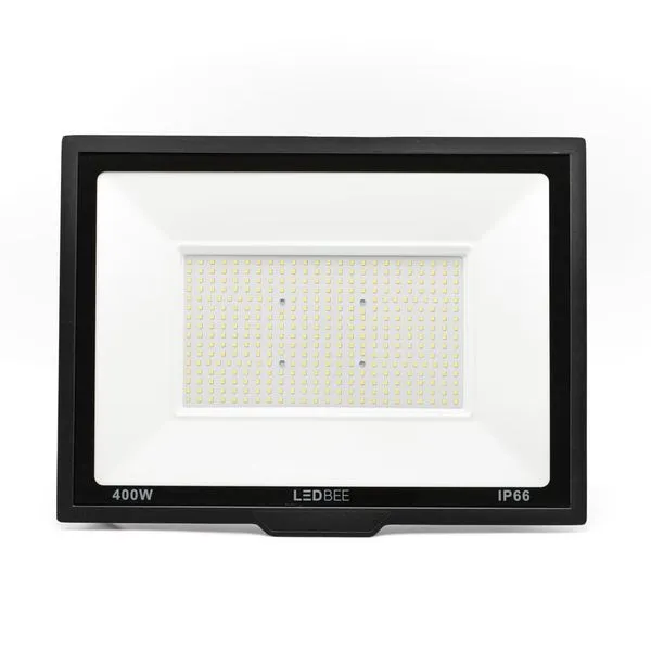 Refletor LED de Alumínio Slim IP66 400W 32000 Lúmens Bivolt LedBee Refletor de LED Slim 400W IP66 32000 Lúmens Luz Branca
