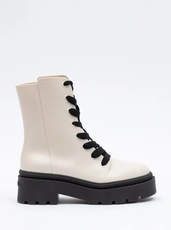 Bota Petite Jolie Dallas Marfim/Preto PJ7176 36
