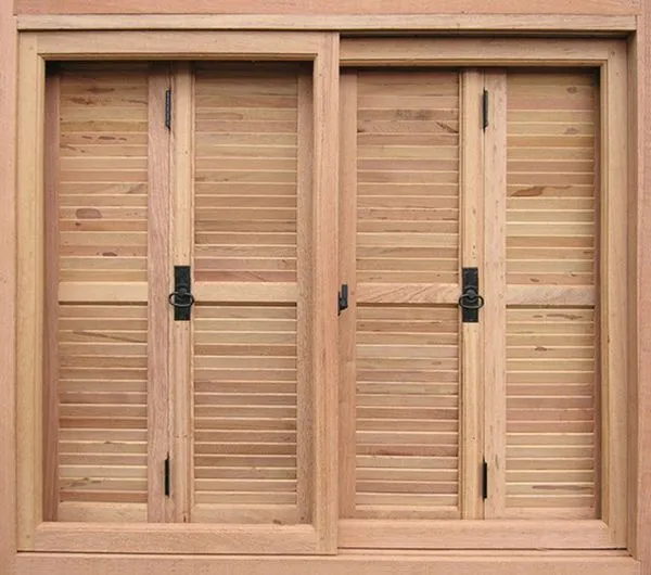 Janela de Madeira Angelim Pantográfica 160x120x13cm Vidro Liso 115B